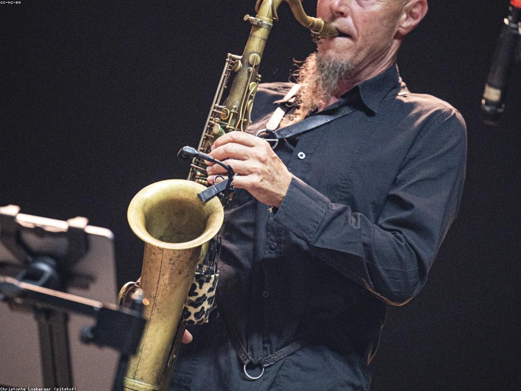 ការយល់ដឹងអំពីព្រឹត្តិការណ៍និងជំនួបកាលេងហ្គេមបាញ់ត្រី